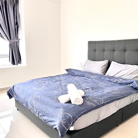 Urban Home-Swimming Pool-City Center Malacca Екстер'єр фото