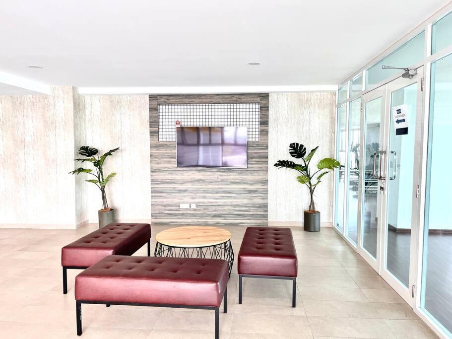 Urban Home-Swimming Pool-City Center Malacca Екстер'єр фото