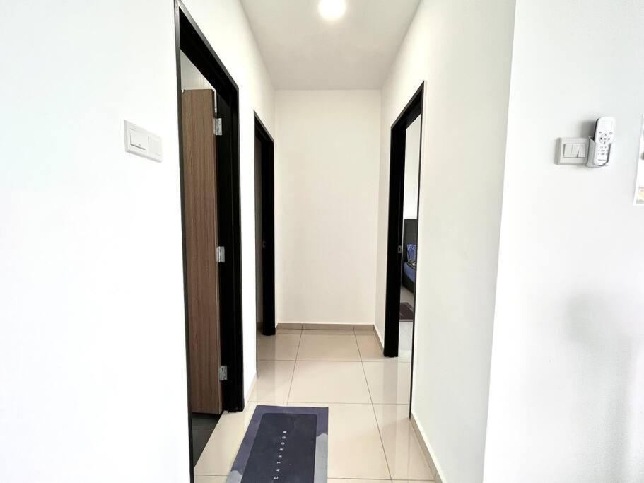 Urban Home-Swimming Pool-City Center Malacca Екстер'єр фото