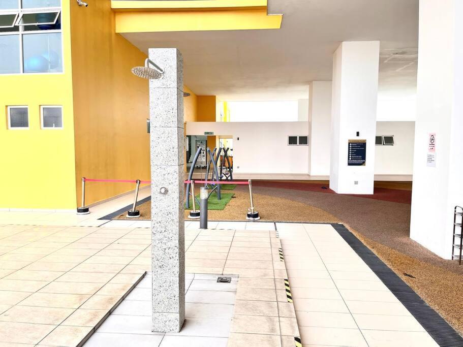 Urban Home-Swimming Pool-City Center Malacca Екстер'єр фото