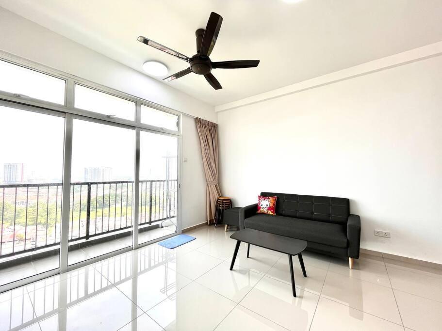 Urban Home-Swimming Pool-City Center Malacca Екстер'єр фото