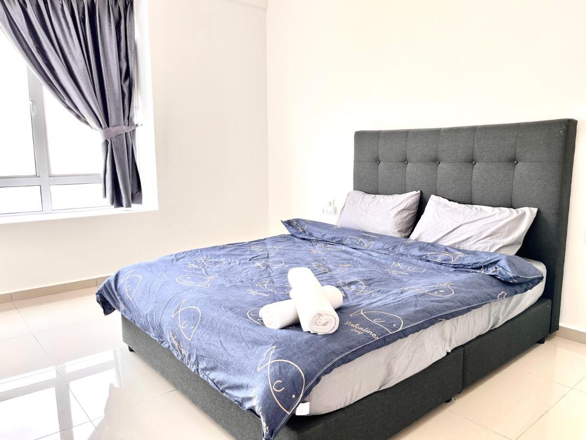 Urban Home-Swimming Pool-City Center Malacca Екстер'єр фото